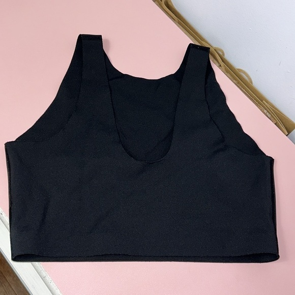 Offline Sports Bra - Picture 3 of 8